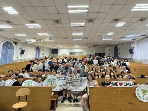 營養與健康EMI課程 健康促進短劇大合照.jpg